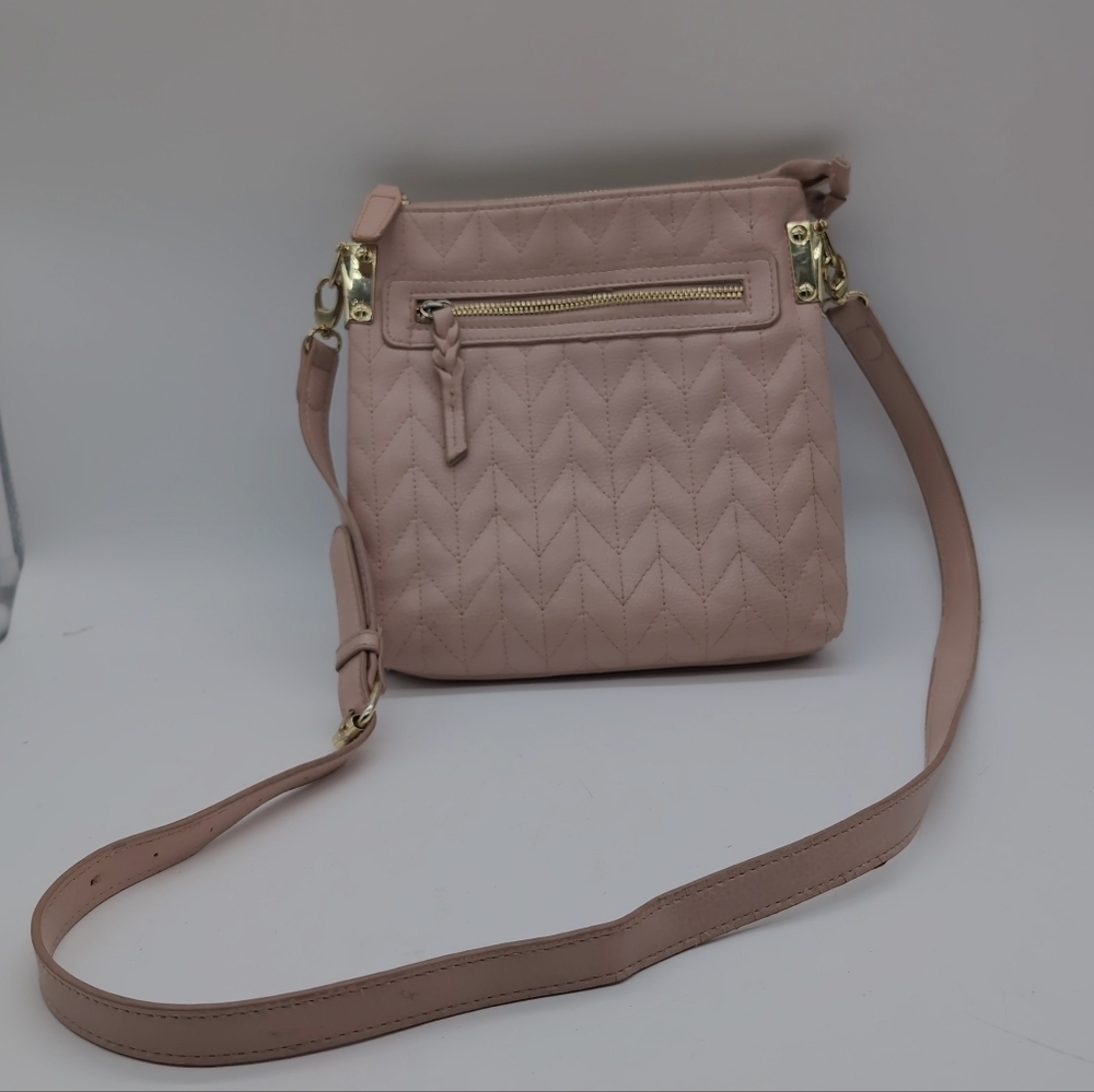 Elegant Pink Quilted Crossbody Bag